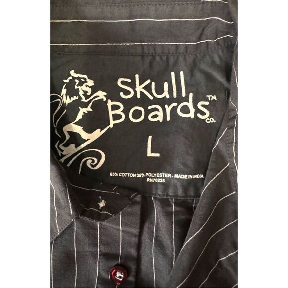 Skull Boards Button-Up Shirt, Boys size L - Picture 9 of 10
